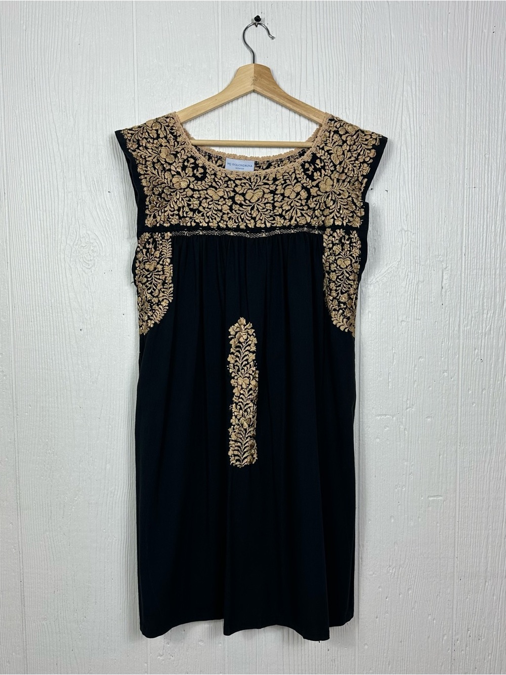 Mi Golondrina Flores Dress
Black Gold Floral Embroidered 
Sleeveless S/M
